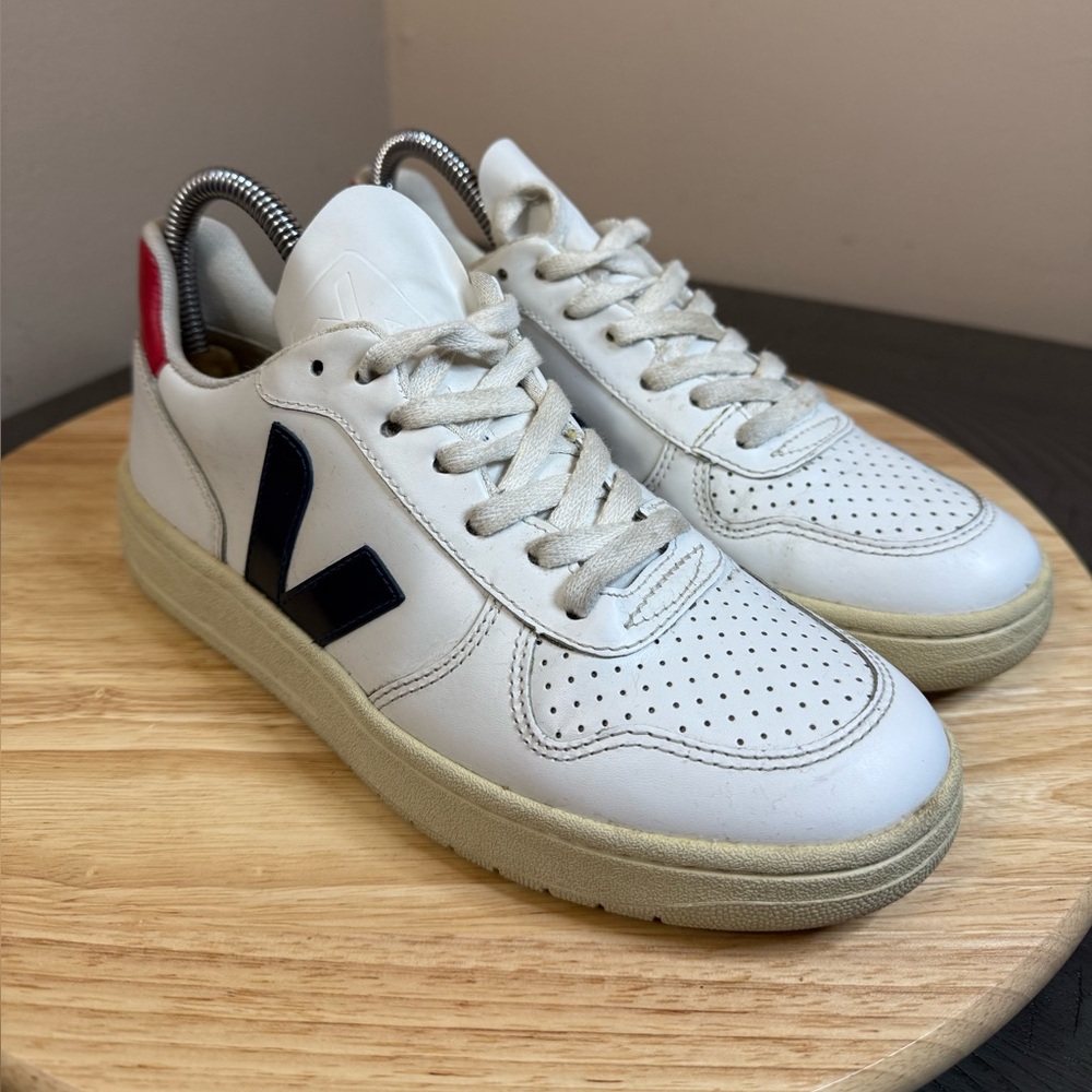 Veja V-10 Women’s Sneakers